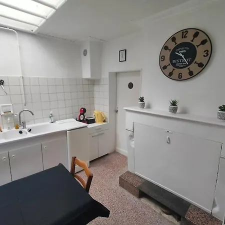 Maison *